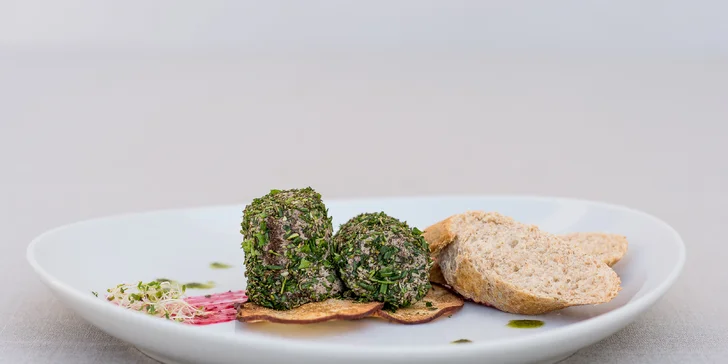 Víkendový romantický pobyt pre dvoch na brehu Domaše so vstupom do wellness