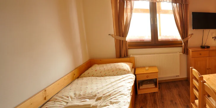 Skvelý pobyt na rodinnom Gazdovstve Uhliská s vlastnou farmou a s jazdou na koni zadarmo