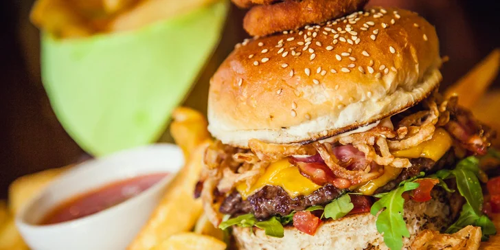 Premium burger s hranolčekmi a pivnou ochutnávkou