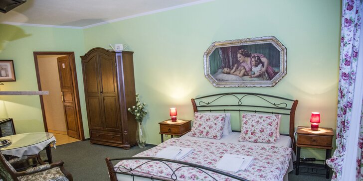 Romantika v Kroměříži s degustáciou vína a odpočinkom v saune