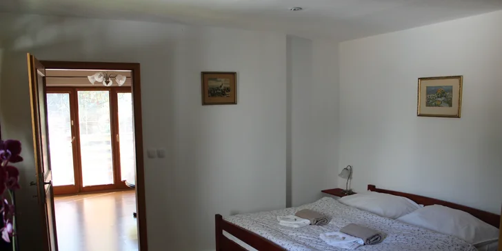 Romantika v Kroměříži s degustáciou vína a odpočinkom v saune