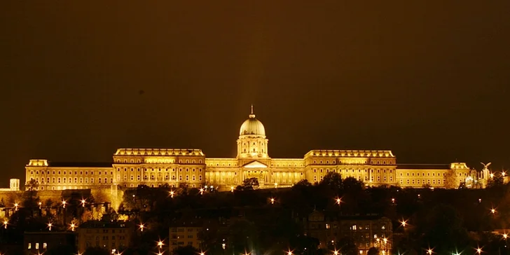 Príjemný pobyt s raňajkami v známom hoteli Corvin Budapest - Sissi Wing ***