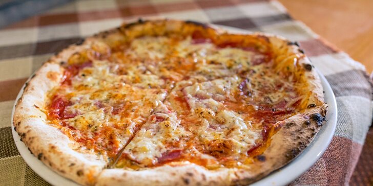 Pizza podľa vlastného výberu - až 17 druhov
