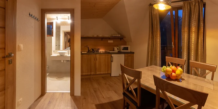 Pobyt v rodinnom Resorte Villa Flora*** s vyhrievaným bazénom, privátnym wellness a aktivitami