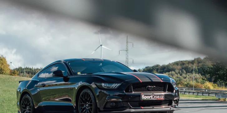 Jazda snov: 15–60 minút za volantom peckového Fordu Mustang GT