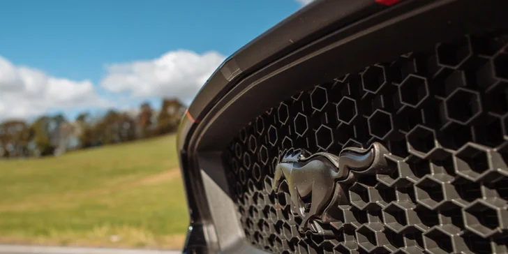 Jazda snov: 15–60 minút za volantom peckového Fordu Mustang GT