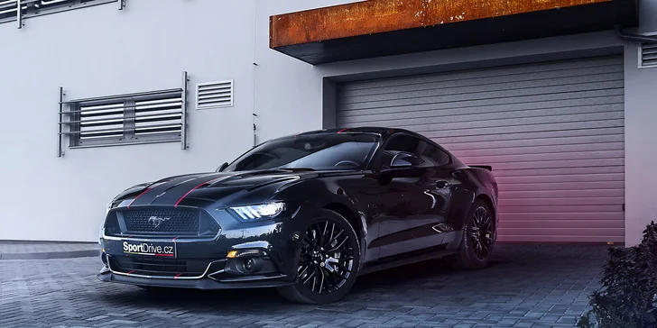 Jazda snov: 15–60 minút za volantom peckového Fordu Mustang GT