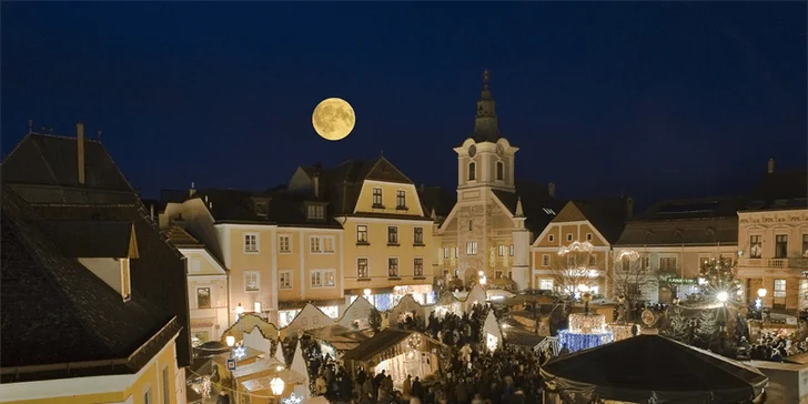 Predvianočný výlet na rozprávkový zámok Grafenegg