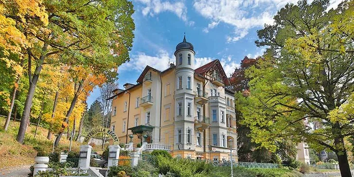 Mariánské Lázně pre 2 osoby: pobyt s polpenziou, wellness procedúrami aj bazénom