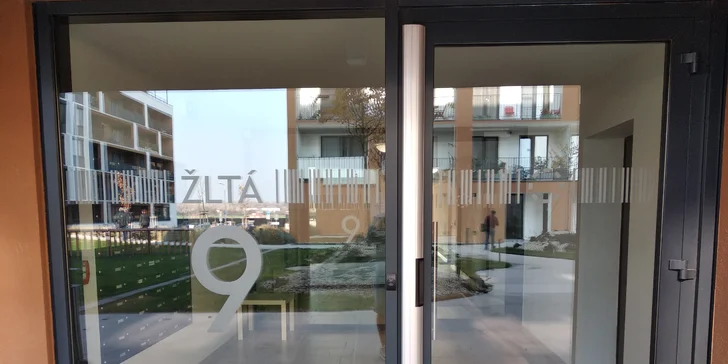 Príjemná klasická a medová masáž alebo bankovanie v Masáže 4you