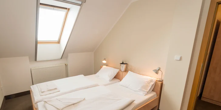 Relaxačný pobyt v hoteli Relax Hotel Štork s raňajkami, vírivkou aj saunou