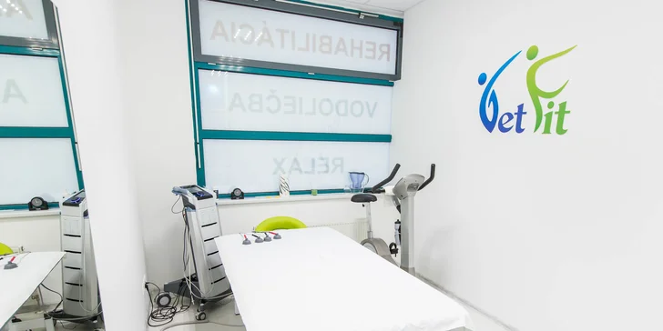 Tejpovanie, masáž s asistenciou fyzioterapeuta alebo infrasauna