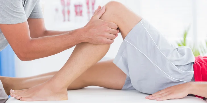 Tejpovanie, masáž s asistenciou fyzioterapeuta alebo infrasauna