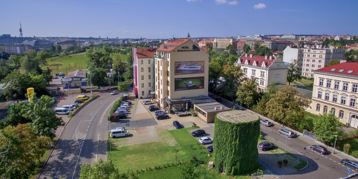 Romantika v Prahe: 4 * hotel s dizajnovými izbami, raňajky a relax vo wellness