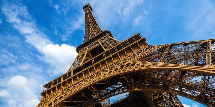 Letecký poznávací zájazd do Paríža v období Valentína