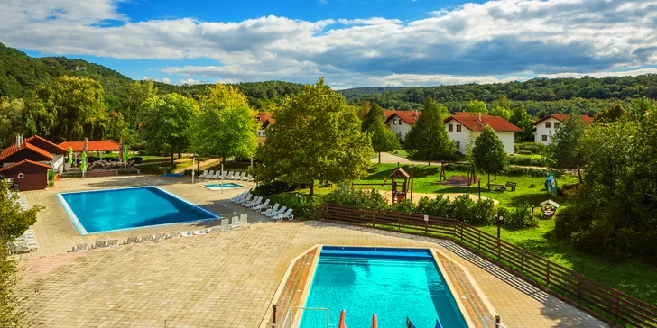 Rodinná dovolenka s polpenziou v apartmánovom resorte Villapark