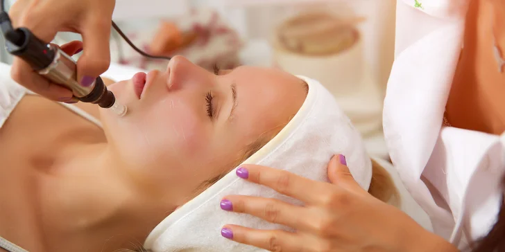 Mezoterapia tváre či vlasov alebo microneedling