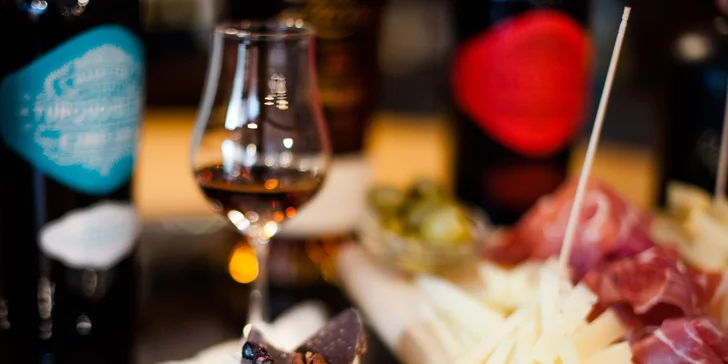Profesionálna ochutnávka rumov so someliérom spoločnosti WINE EXPERT
