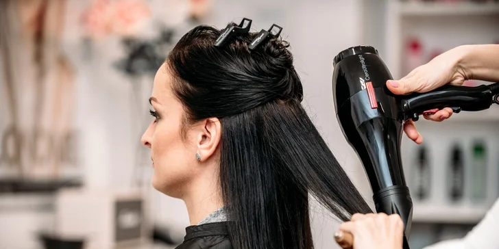 Regenerácia a detox vlasov kozmetikou Schwarzkopf professional