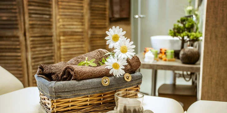 Klasická, relaxačná či reflexná masáž, alebo masáž lávovými kameňmi