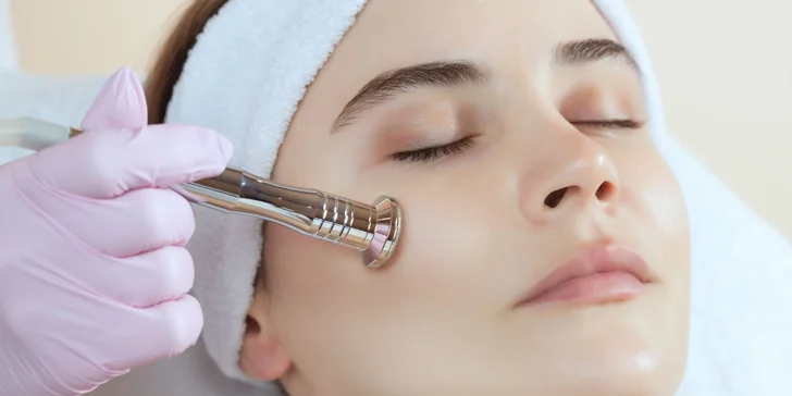 Masáž tváre, mikrodermabrázia, rádiofrekvencia či hydratačné ošetrenie