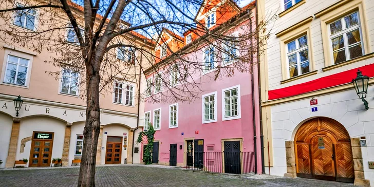 Pobyt s raňajkami v Tyn Yard Residence**** 150 m od Staromestského námestia