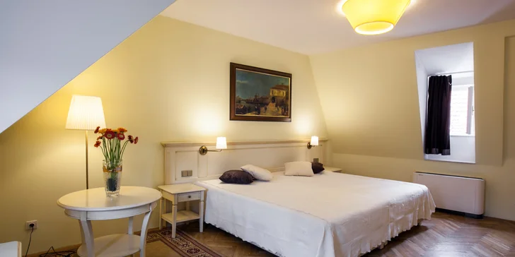 Pobyt s raňajkami v Tyn Yard Residence**** 150 m od Staromestského námestia