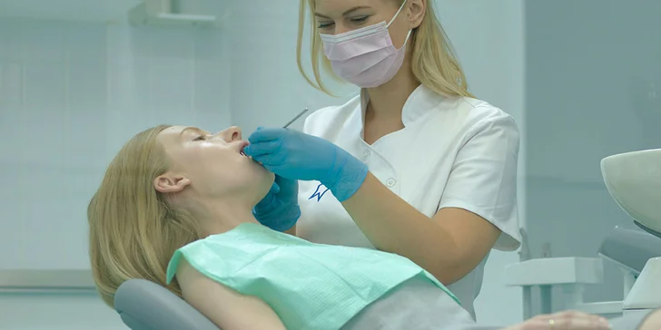 Dentálna hygiena bez pieskovania, s pieskovaním alebo bielenie chrupu lampou ZOOM 4