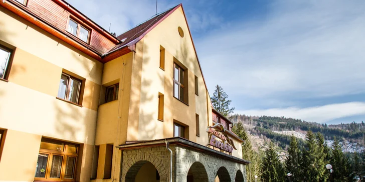 Relaxácia v Beskydách: Polpenzia, uvoľňujúce kúpele a neobmedzený wellness