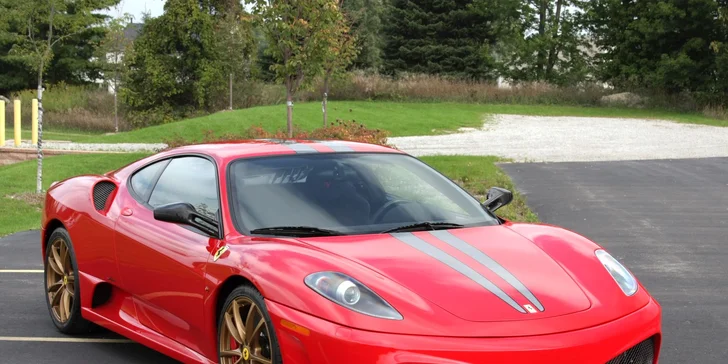 Zážitkové jazdy na Ferrari, Lamborghini či Mercedes Benz