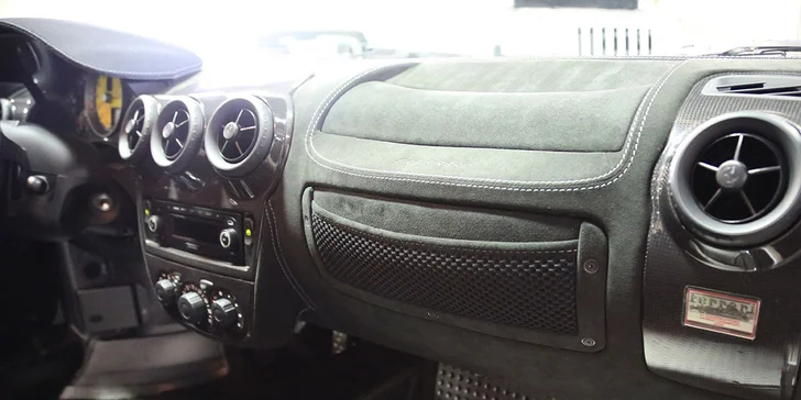 Zážitkové jazdy na Ferrari, Lamborghini či Mercedes Benz