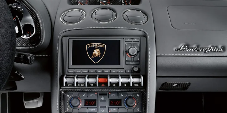 Zážitkové jazdy na Ferrari, Lamborghini či Mercedes Benz