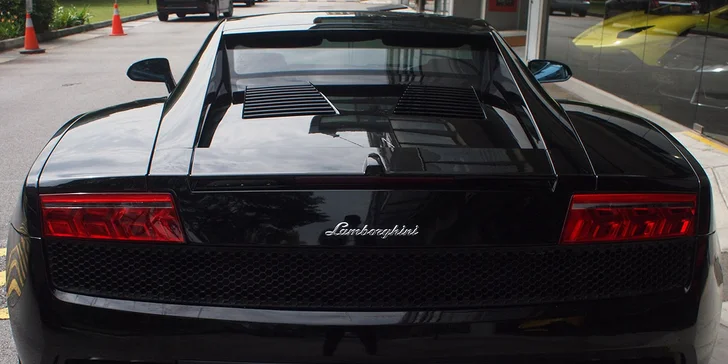 Zážitkové jazdy na Ferrari, Lamborghini či Mercedes Benz