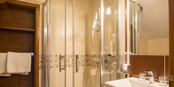 Relaxačný pobyt s wellness pod holým nebom v modernom penzióne Gitka***