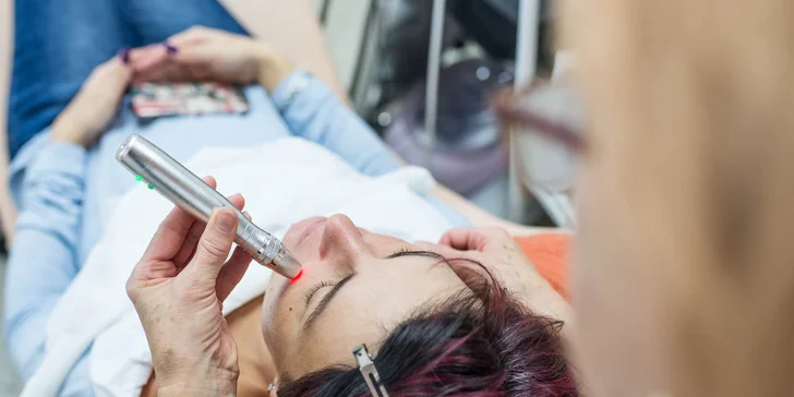 Dokonale čistá a rozjasnená pleť s balíčkami ošetrení v salóne Tiffany