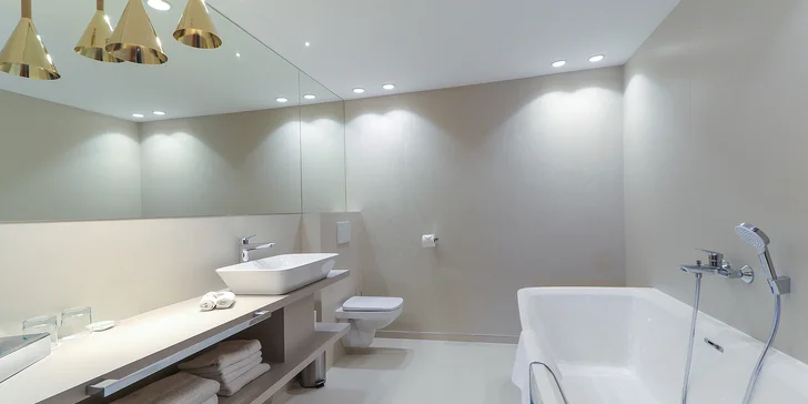 Novozrekonštruovaný Hotel Karpatia**** so skvelým wellness v centre mesta