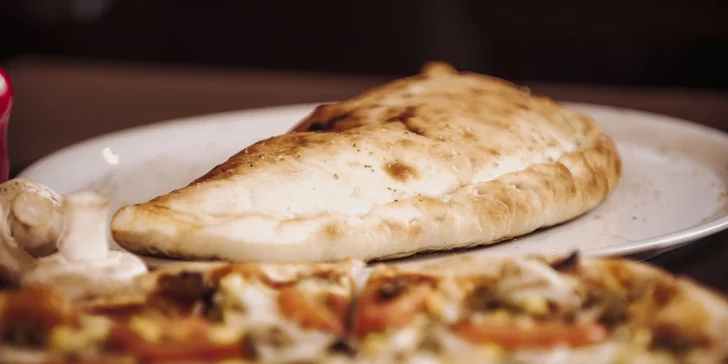 PIZZA podľa vlastného výberu - na výber 21 druhov