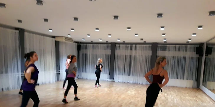 Základný plesový kurz spoločenských tancov pre dospelých