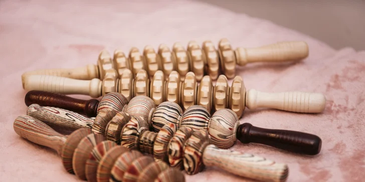 Anticelulitídna maderoterapia v salóne Call of Beauty