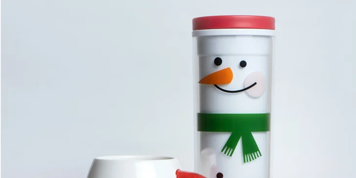 10% zľava na Merchandise Starbucks a Grande nápoj podľa výberu zdarma