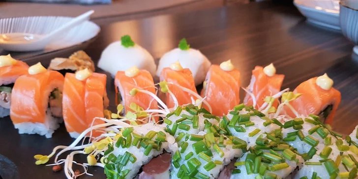 Japonské degustačné menu pre 2 osoby v SUSHIHANIL
