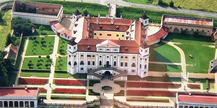 Zážitkový let lietadlom STING S4 s pilotovaním na skúšku