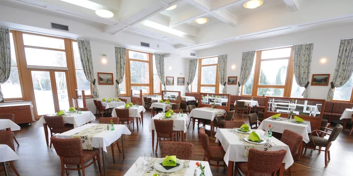 4* pobyt v Rožnove: raňajky alebo polpenzia, neobmedzený wellness a bazén aj procedúry