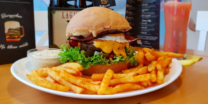Nadupané burgery a toasty aj s bezodnou limonádou!
