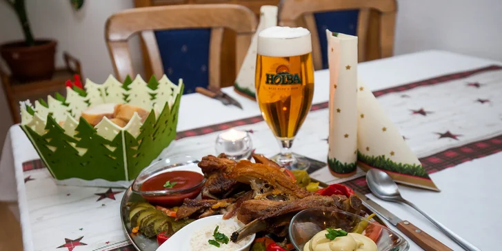 Pečené rebrá so strapačkami alebo s chlebom + Pivo alebo kofola