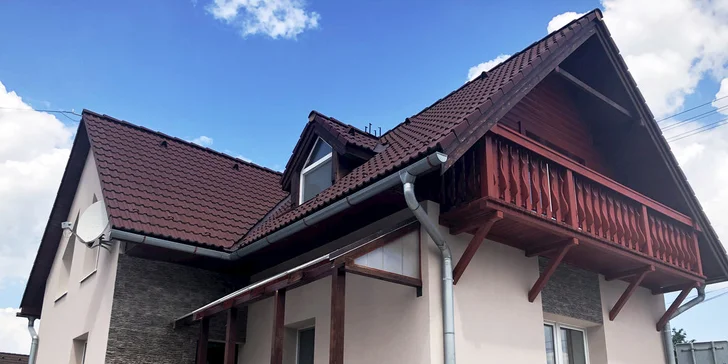 Pobyt v Bešeňovej pár desiatok metrov od Vodného Parku v zrekonštrovaných apartmánoch Villy Rustica