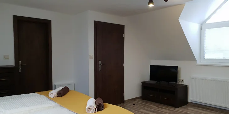 Pobyt v Bešeňovej pár desiatok metrov od Vodného Parku v zrekonštrovaných apartmánoch Villy Rustica