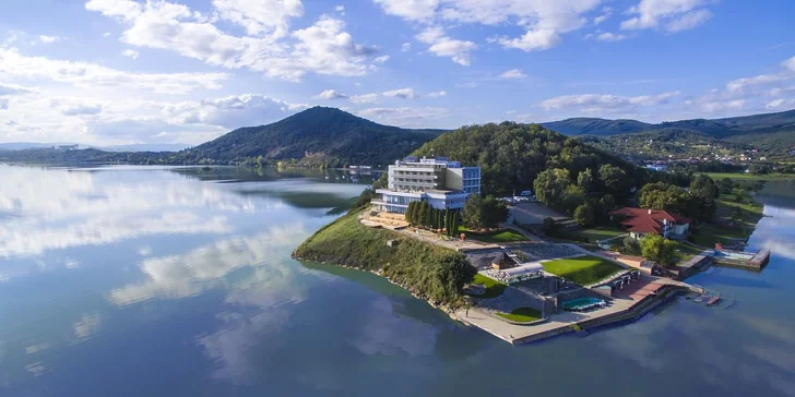 Hotel Eurobus so vstupom do wellness aj do Thermal parku Šírava + skvelá lokalita Zemplínskej Šíravy!