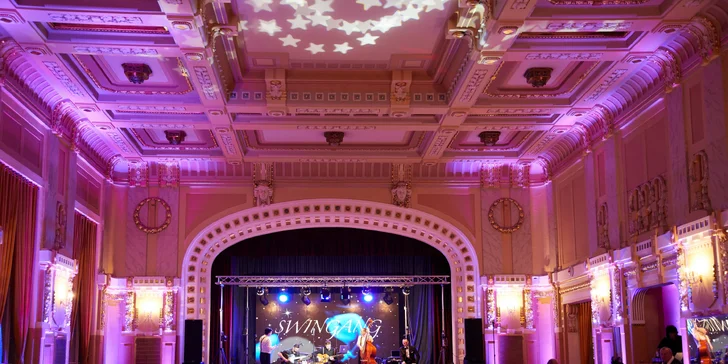 Burlesque bál v Radisson Blu Carlton Hotel**** pre 2 osoby
