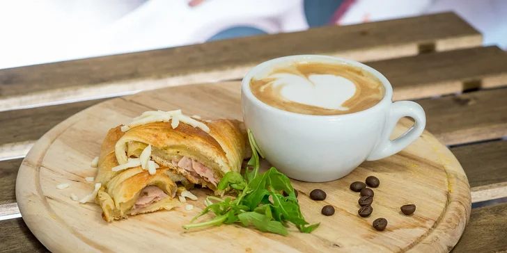 Netradičná permanentka alebo káva + croissant, kaiserka či wrap